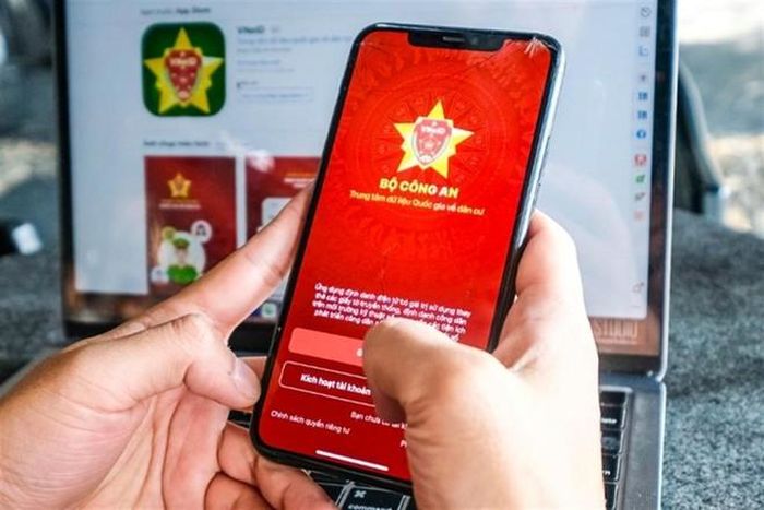 Hiển thị mục tin tức cho Áp dụng hàng loạt quy định mới về giấy xác nhận cư trú từ 1-1-2024 Hình ảnh cho mục tin tức Áp dụng hàng loạt quy định mới về giấy xác nhận cư trú từ 1-1-2024